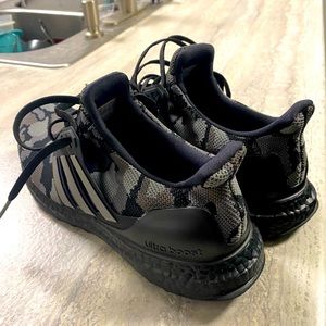 adidas Ultra Boost size 10